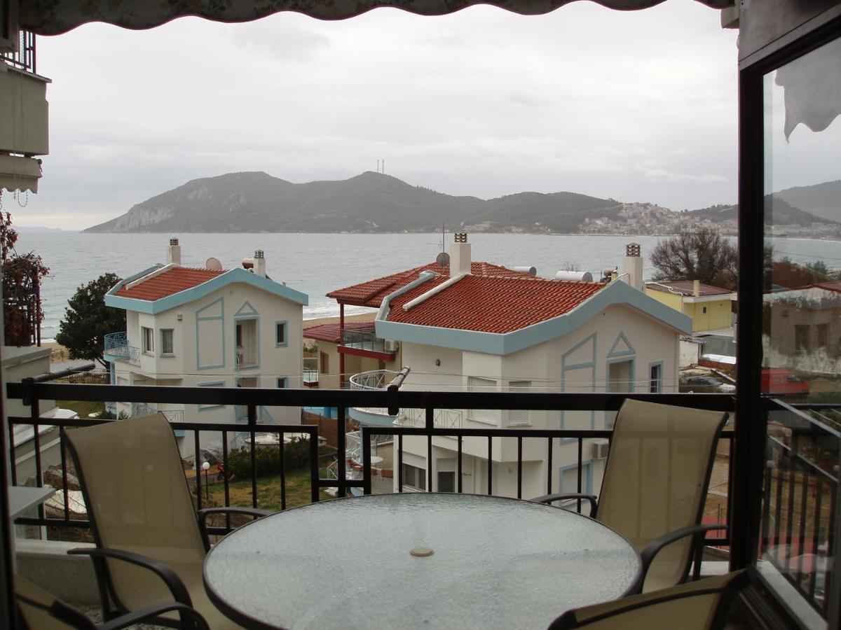 Aegean Seabreeze Apartment Nea Iraklitsa Exterior foto